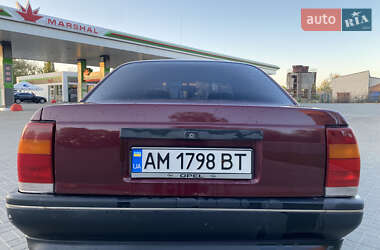 Седан Opel Omega 1990 в 