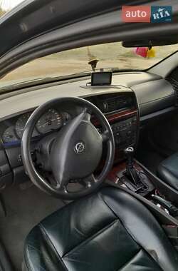 Седан Opel Omega 2002 в 