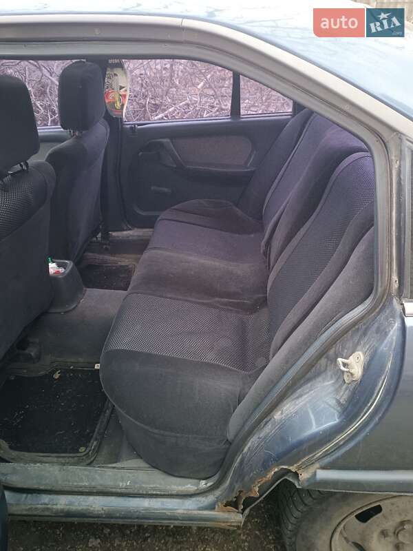 Седан Opel Omega 1988 в Кривом Роге фото 5 Седан Opel Omega 1988 в Кривом Роге
