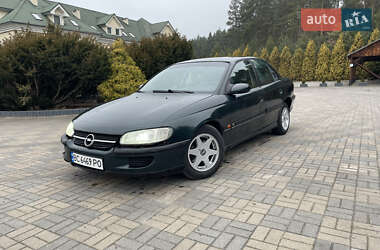 Седан Opel Omega 1996 в Судовой Вишне