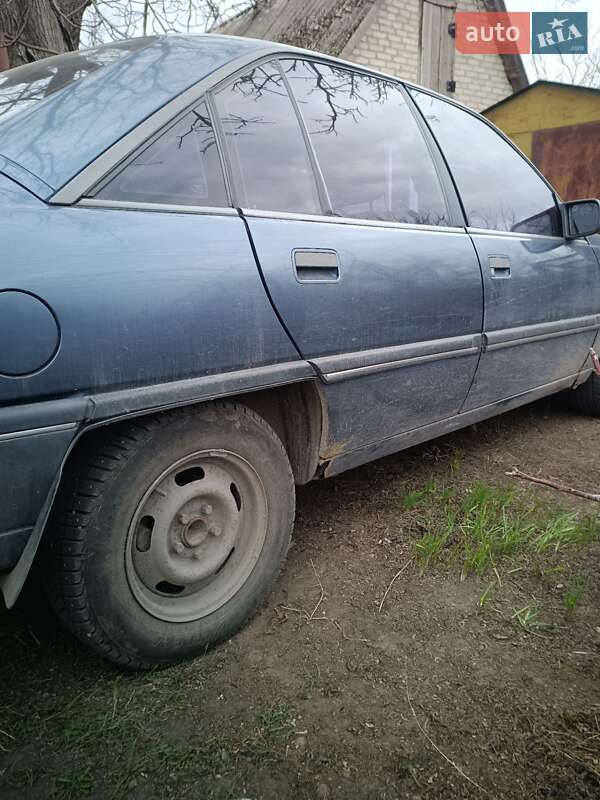 Седан Opel Omega 1988 в Кривом Роге фото 11 Седан Opel Omega 1988 в Кривом Роге