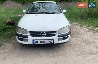 Седан Opel Omega 1995 в 