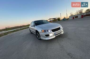 Седан Opel Omega 1996 в Изюме