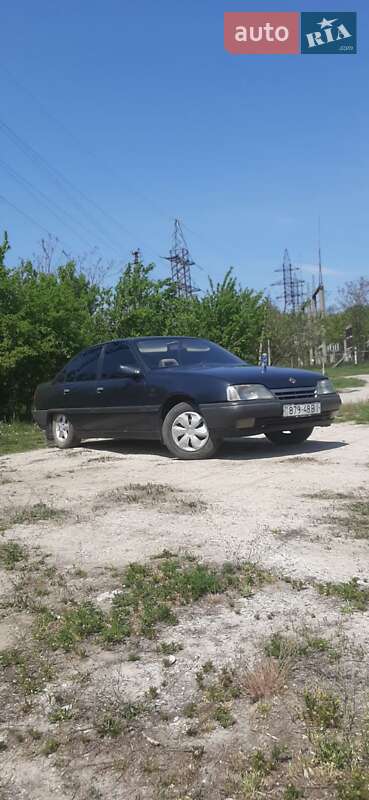 Седан Opel Omega 1989 в Могилів-Подільському