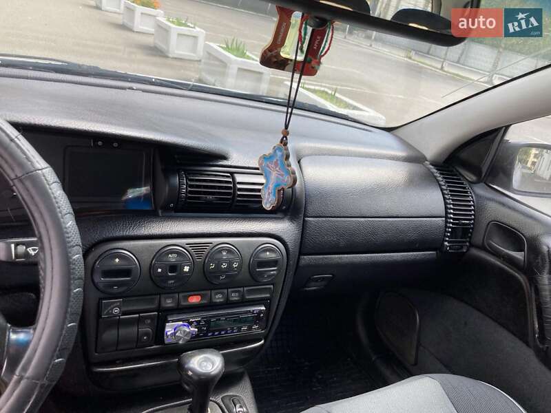 Универсал Opel Omega 1997 в Киеве