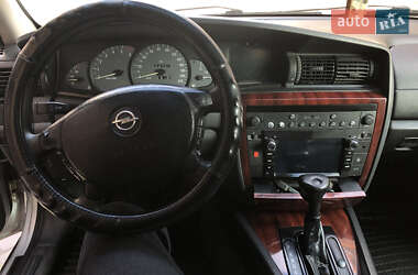Седан Opel Omega 2002 в 