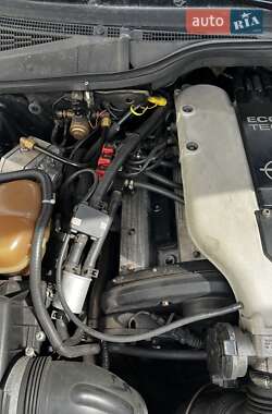 Універсал Opel Omega 2002 в 
