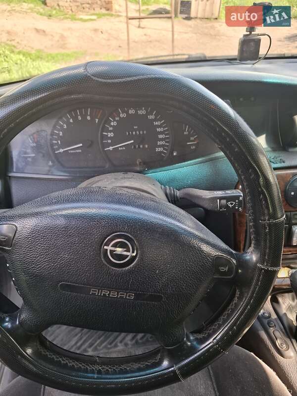 Универсал Opel Omega 1998 в Днепре
