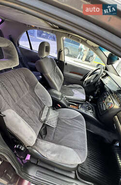 Седан Opel Omega 1995 в 