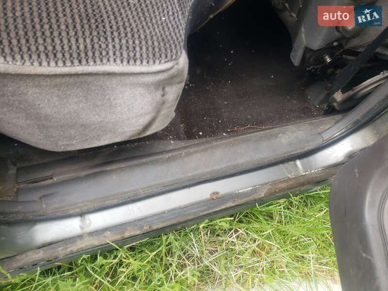 Седан Opel Omega 1988 в Києві