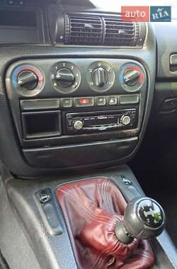 Седан Opel Omega 1998 в 