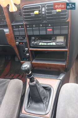 Седан Opel Omega 1992 в 