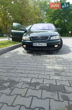Седан Opel Omega 2000 в Ладыжине