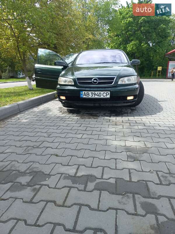 Opel Omega 2000