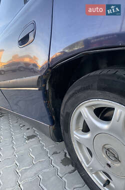 Универсал Opel Omega 1995 в 