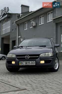 Седан Opel Omega 1995 в Стрые