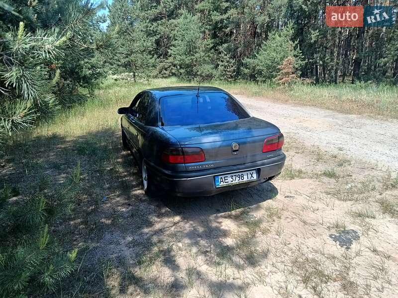 Седан Opel Omega 1994 в Павлограде