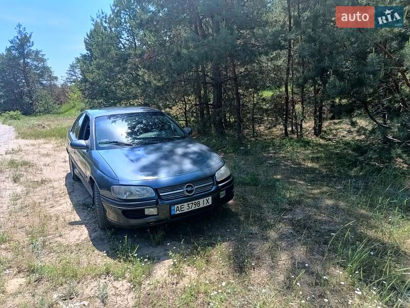 Седан Opel Omega 1994 в Павлограде