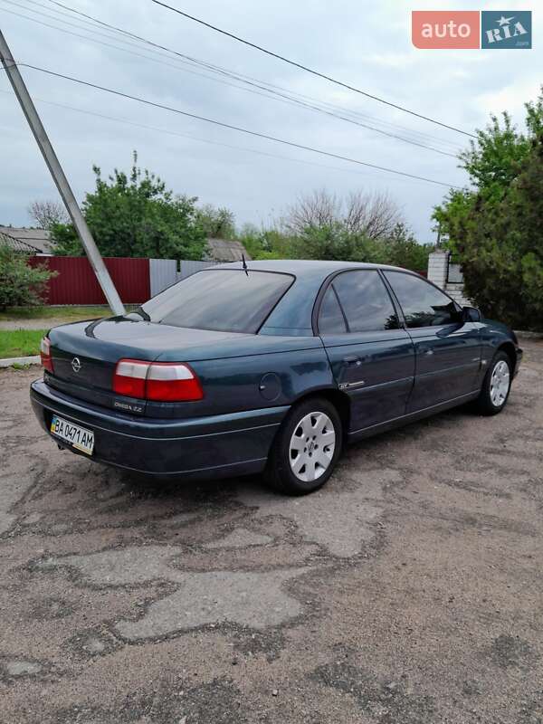 Седан Opel Omega 2001 в Кам'янці