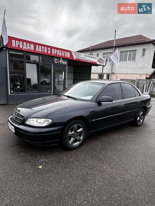 Opel Omega 2003