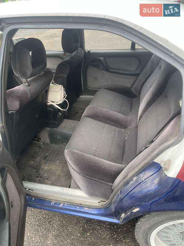 Седан Opel Omega 1987 в Каменском