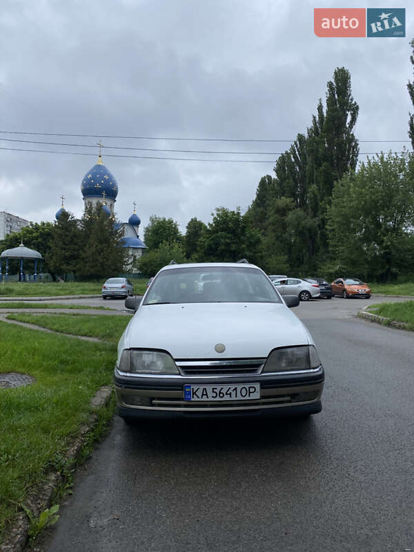 Универсал Opel Omega 1993 в 