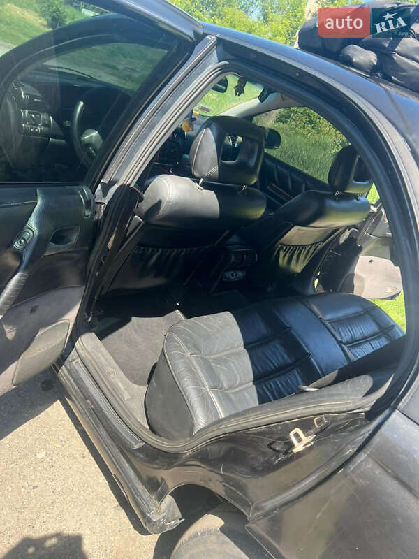 Седан Opel Omega 1996 в Староконстантинове