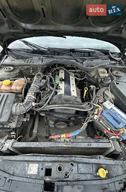 Седан Opel Omega 1995 в 