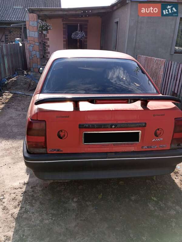 Седан Opel Omega 1987 в Чуднове