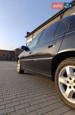 Седан Opel Omega 2003 в 