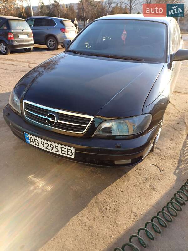 Седан Opel Omega 2002 в Ямполе