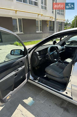 Седан Opel Omega 2001 в 