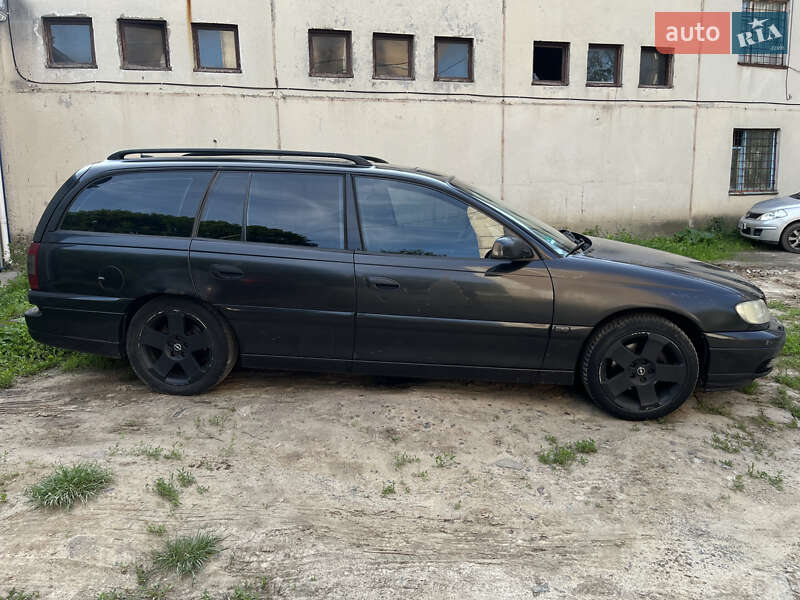 Універсал Opel Omega 2002 в Рівному