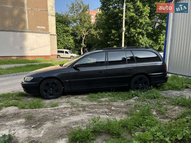 Універсал Opel Omega 2002 в Рівному
