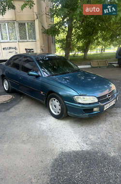 Седан Opel Omega 1996 в 