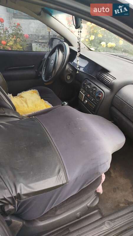 Седан Opel Omega 1998 в Кременчуге