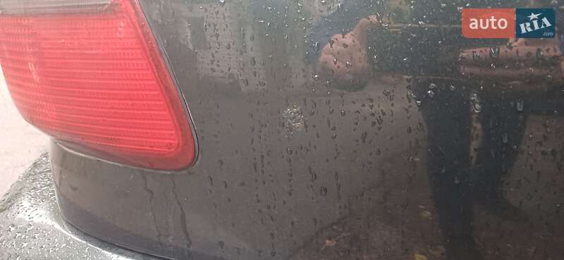 Седан Opel Omega 2000 в Боровій