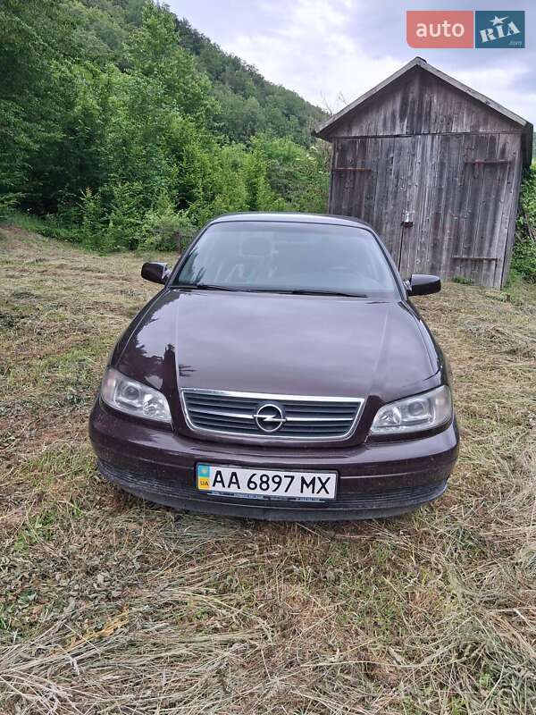 Opel Omega 2000