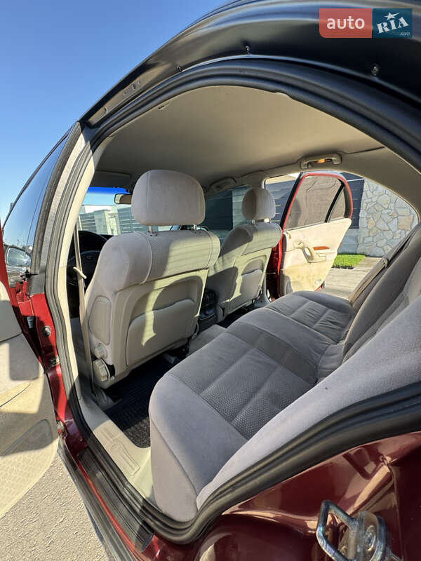 Седан Opel Omega 1999 в Ровно