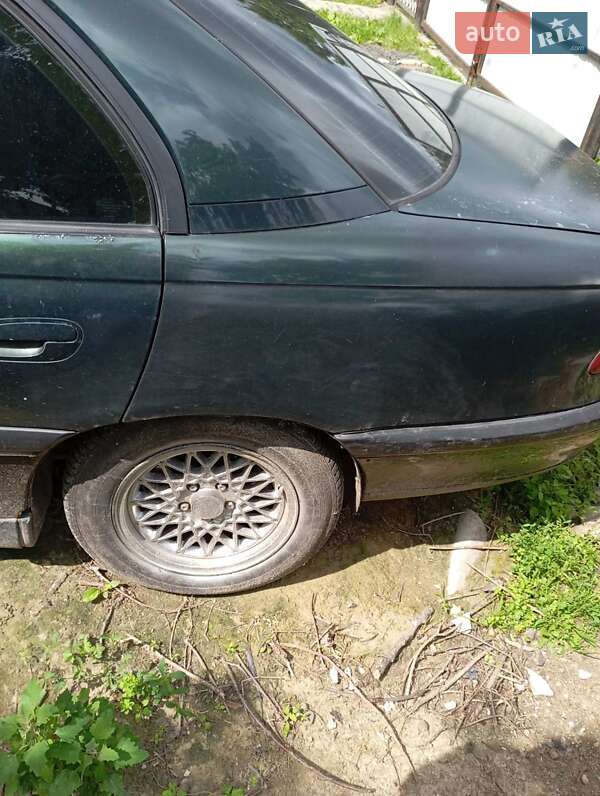 Седан Opel Omega 1997 в Луцьку