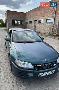 Седан Opel Omega 1995 в Любомле