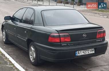 Седан Opel Omega 2000 в 
