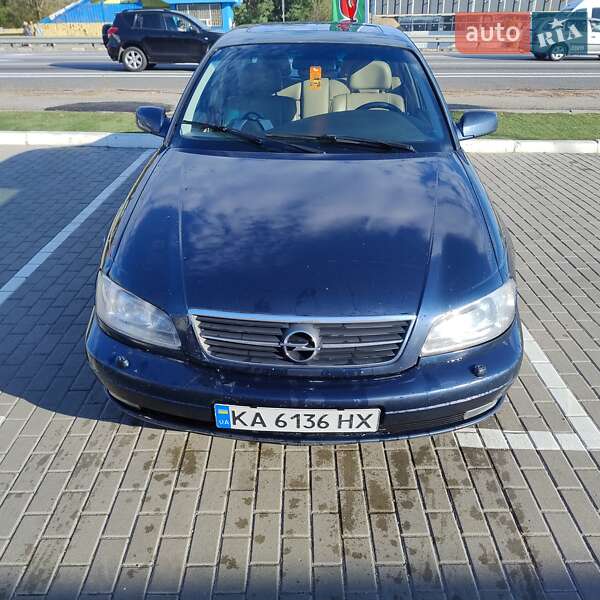 Седан Opel Omega 2001 в Киеве