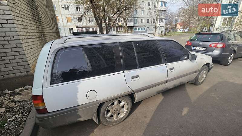 Універсал Opel Omega 1987 в Миколаєві