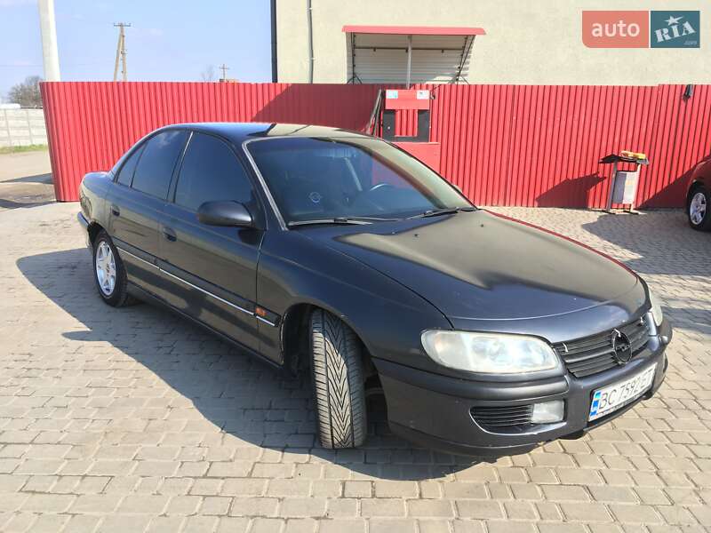 Седан Opel Omega 1998 в Львове