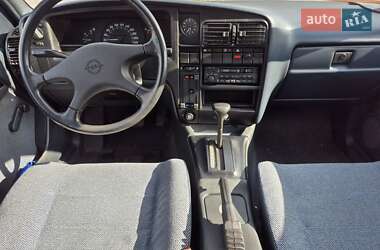 Седан Opel Omega 1987 в 