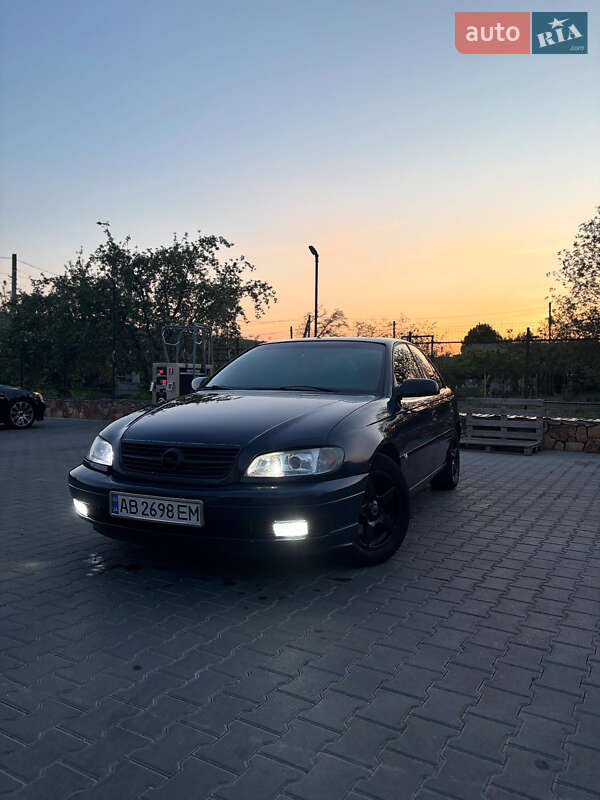 Opel Omega 2001