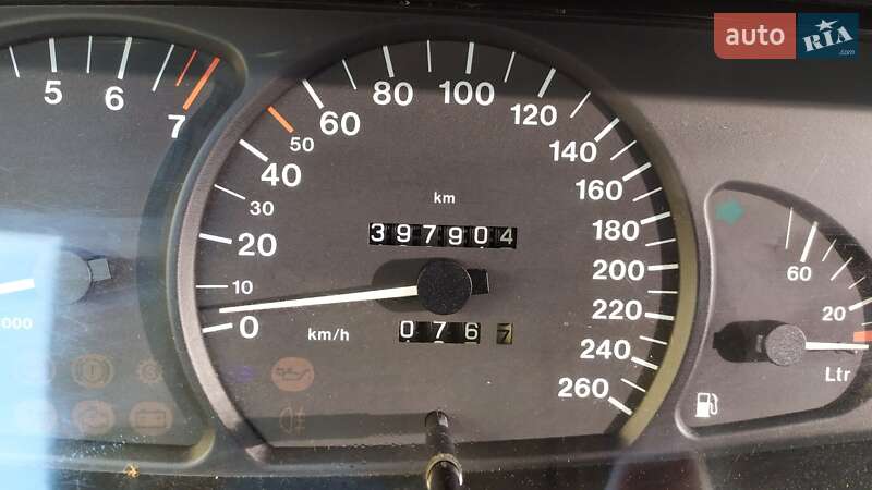 Седан Opel Omega 1995 в Луцке