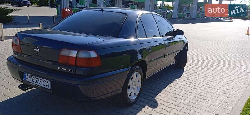 Седан Opel Omega 2000 в Житомире