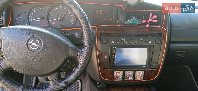 Седан Opel Omega 2000 в Житомире